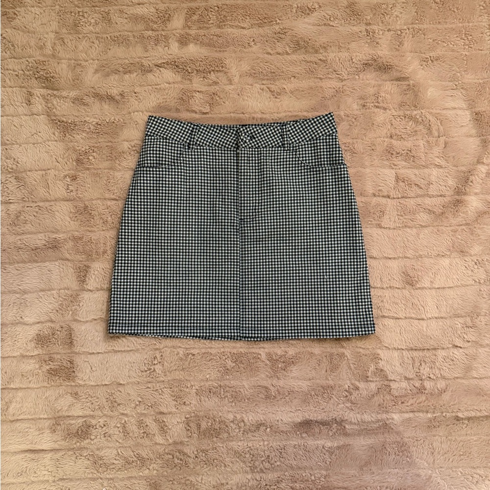 Forever 21 Black and White Gingham Mini Skirt